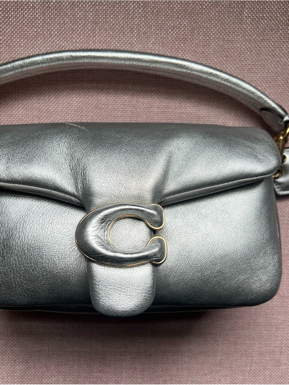 Coach Pillow Tabby 18 silver